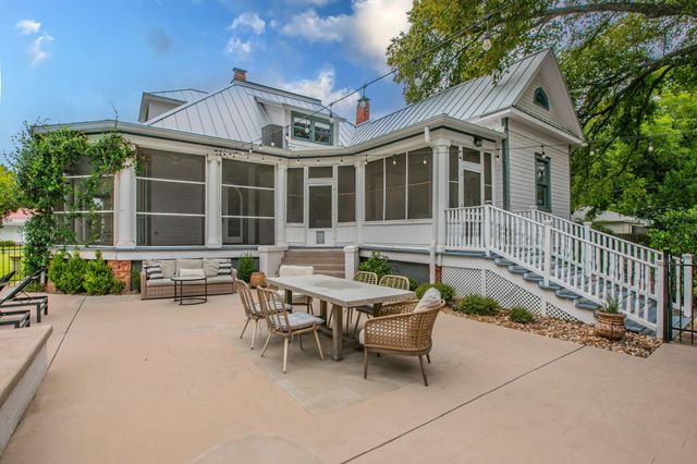 1109 Pecan ST, Bastrop, TX 78602