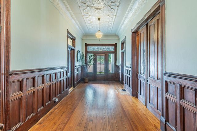 1109 Pecan ST, Bastrop, TX 78602