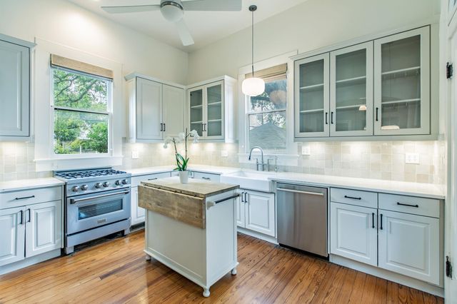 1109 Pecan ST, Bastrop, TX 78602