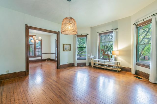 1109 Pecan ST, Bastrop, TX 78602