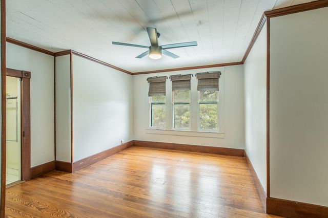 1109 Pecan ST, Bastrop, TX 78602