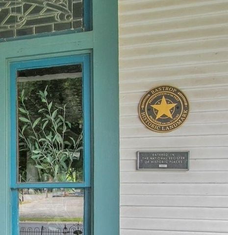 1109 Pecan ST, Bastrop, TX 78602