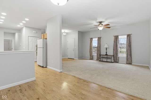 12145 Bubbling Brook Drive 400, Fishers, IN 46038