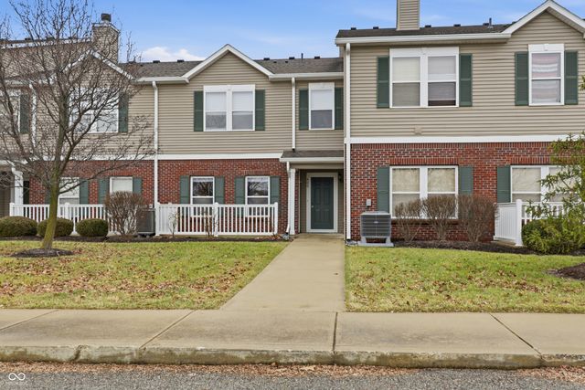12145 Bubbling Brook Drive 400, Fishers, IN 46038