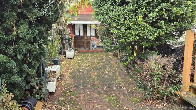 48-37 192nd Street, Fresh Meadows, NY 11365