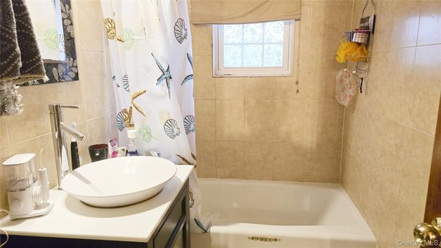 48-37 192nd Street, Fresh Meadows, NY 11365