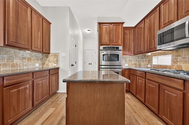 5242 Fountainbrook Lane, Sugar Land, TX 77479
