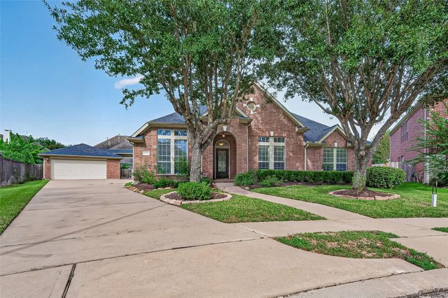 5242 Fountainbrook Lane, Sugar Land, TX 77479
