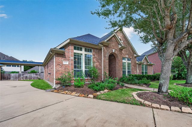 5242 Fountainbrook Lane, Sugar Land, TX 77479