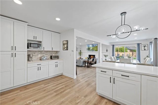 10228 Amestoy, Northridge, CA 91325