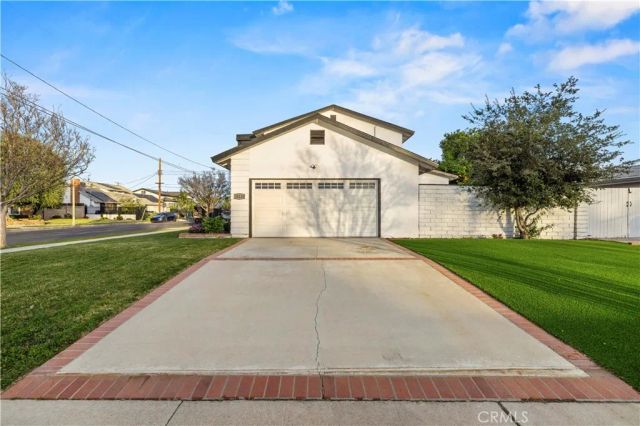 10228 Amestoy, Northridge, CA 91325