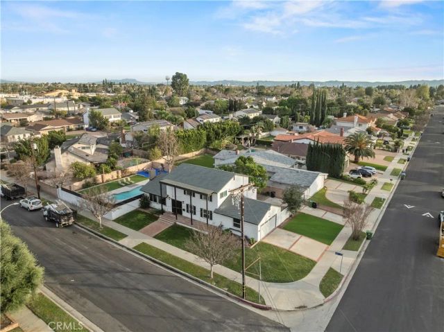 10228 Amestoy, Northridge, CA 91325