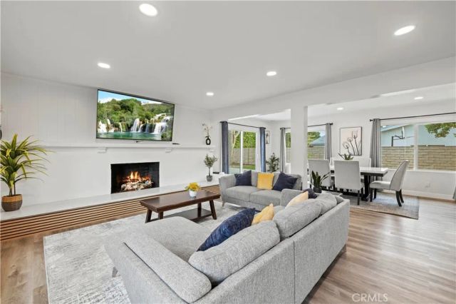 10228 Amestoy, Northridge, CA 91325