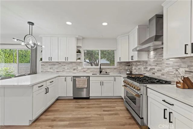 10228 Amestoy, Northridge, CA 91325