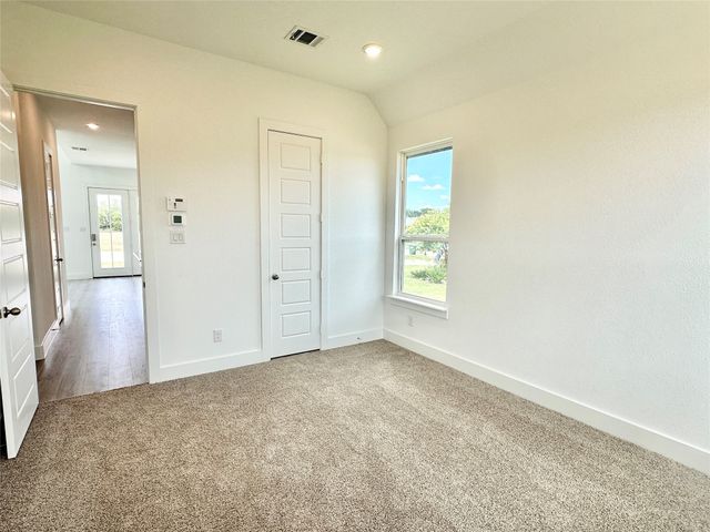 1432 Bluebonnet Boulevard, Gainesville, TX 76240