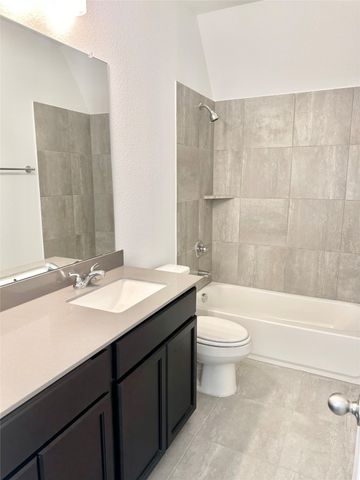 1432 Bluebonnet Boulevard, Gainesville, TX 76240