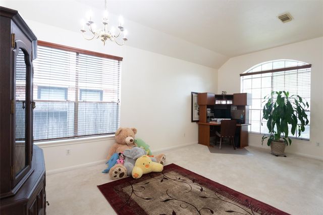 1727 Whispering Forest Drive, Kingwood, TX 77339