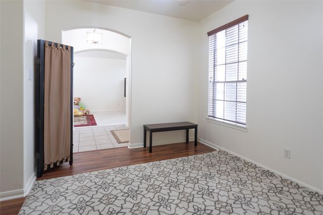 1727 Whispering Forest Drive, Kingwood, TX 77339