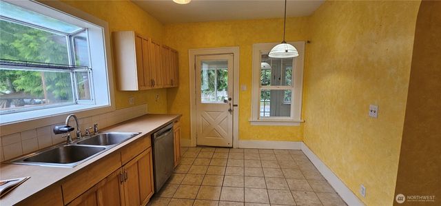 3724 S 7th Street, Tacoma, WA 98405