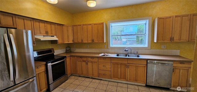 3724 S 7th Street, Tacoma, WA 98405