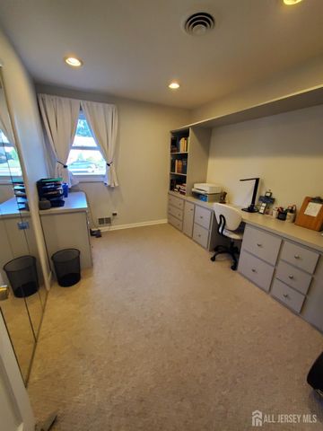 276 Crestwood Drive, Milltown, NJ 08850