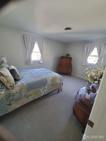276 Crestwood Drive, Milltown, NJ 08850