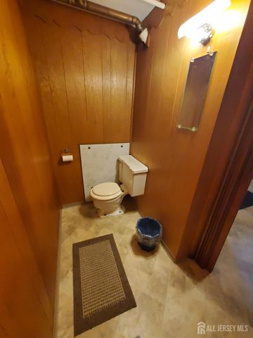 276 Crestwood Drive, Milltown, NJ 08850