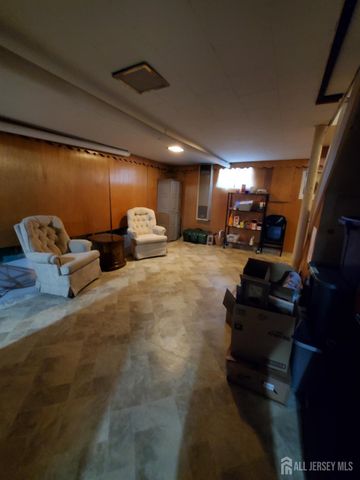 276 Crestwood Drive, Milltown, NJ 08850