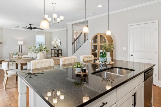 6734 Birch Bark Way, Flowery Branch, GA 30542