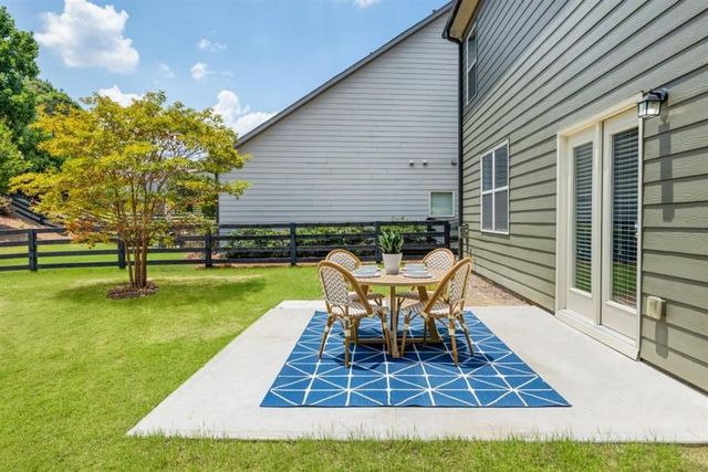 6734 Birch Bark Way, Flowery Branch, GA 30542