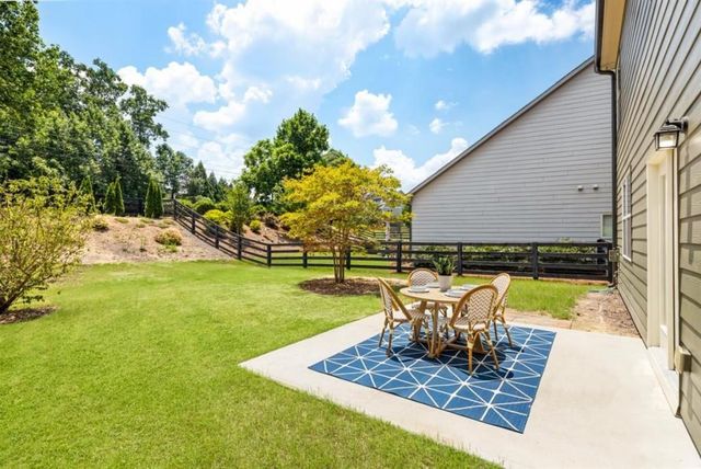 6734 Birch Bark Way, Flowery Branch, GA 30542