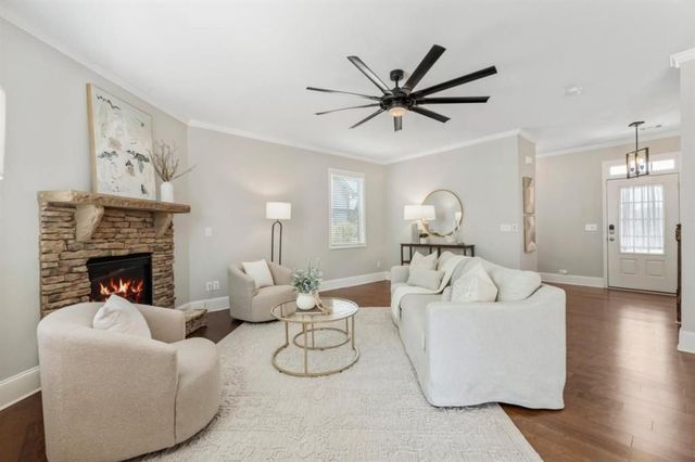 6734 Birch Bark Way, Flowery Branch, GA 30542