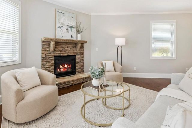 6734 Birch Bark Way, Flowery Branch, GA 30542
