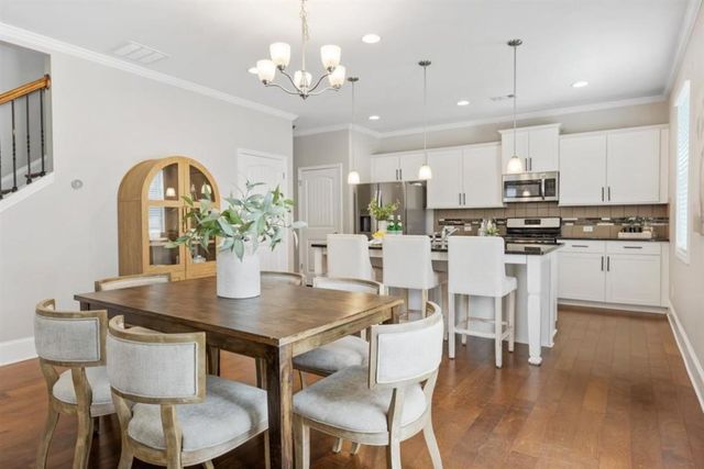 6734 Birch Bark Way, Flowery Branch, GA 30542