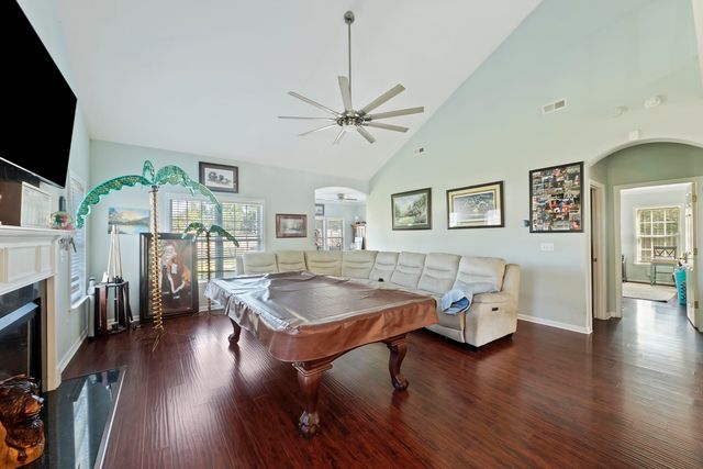 1407 Red Knot Court, Hanahan, SC 29410