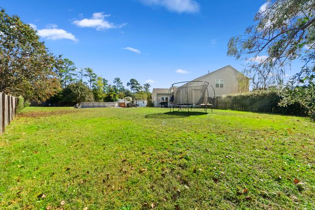 1407 Red Knot Court, Hanahan, SC 29410
