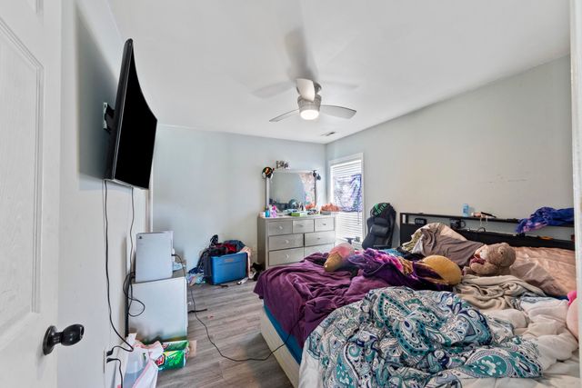 1407 Red Knot Court, Hanahan, SC 29410