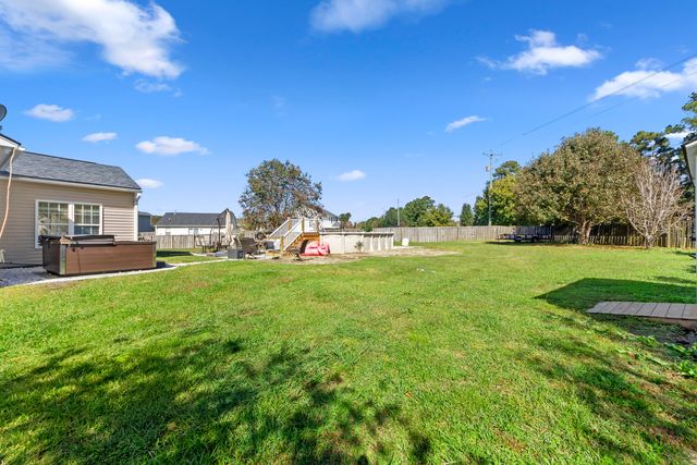 1407 Red Knot Court, Hanahan, SC 29410