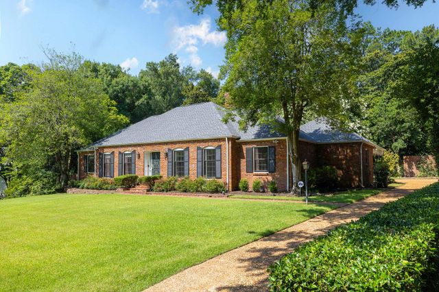 271 WAKEFIELD DR, Memphis, TN 38117