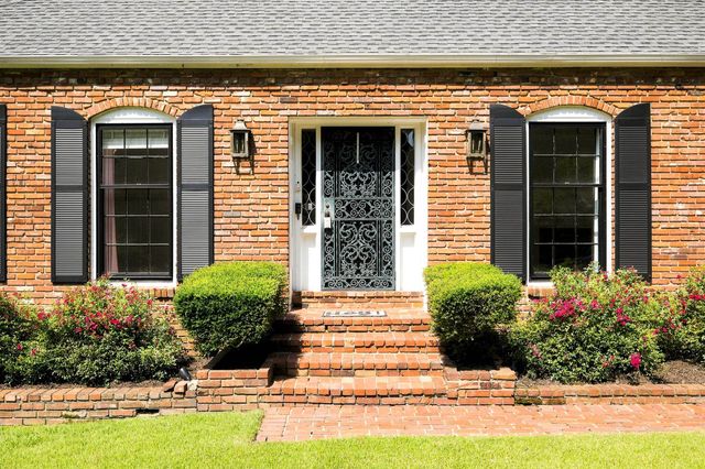 271 WAKEFIELD DR, Memphis, TN 38117