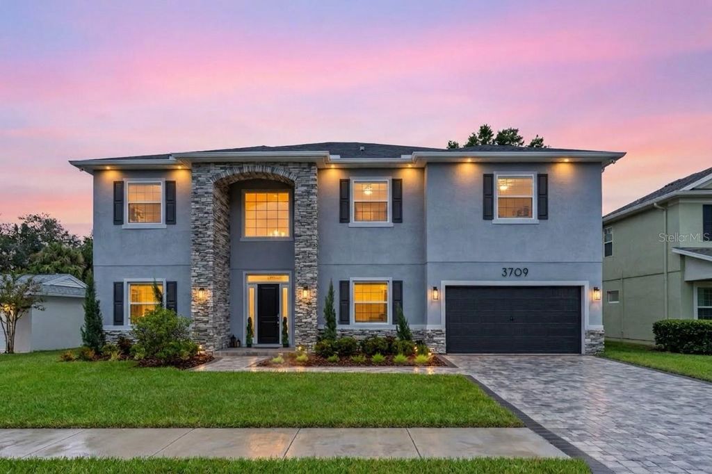Image 1 of property listing at 3709 W DALE AVENUE, Tampa, FL 33609