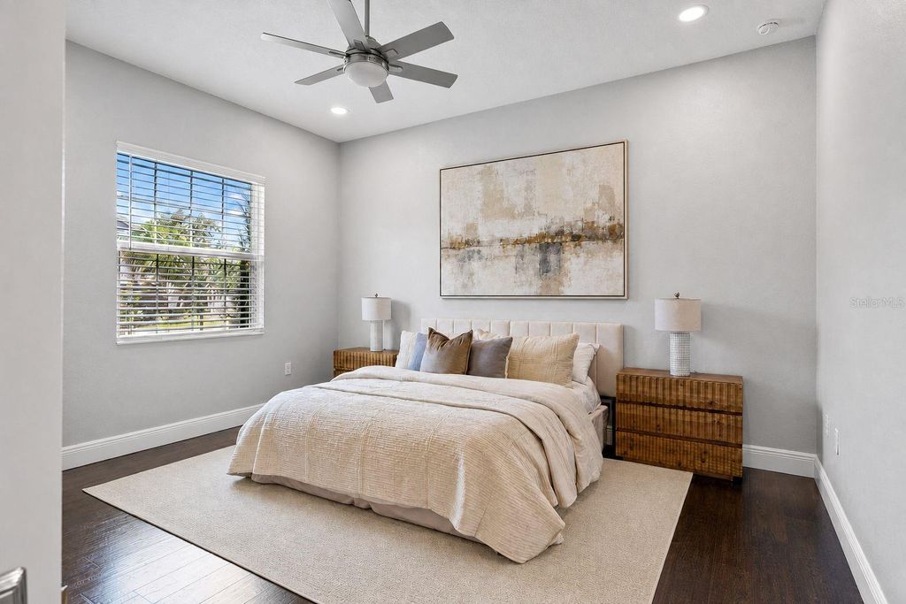 Image 27 of property listing at 3709 W DALE AVENUE, Tampa, FL 33609