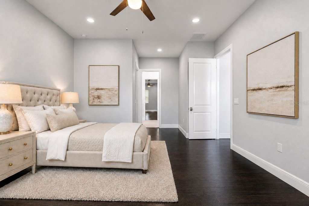 Image 37 of property listing at 3709 W DALE AVENUE, Tampa, FL 33609