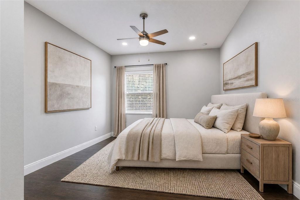 Image 38 of property listing at 3709 W DALE AVENUE, Tampa, FL 33609