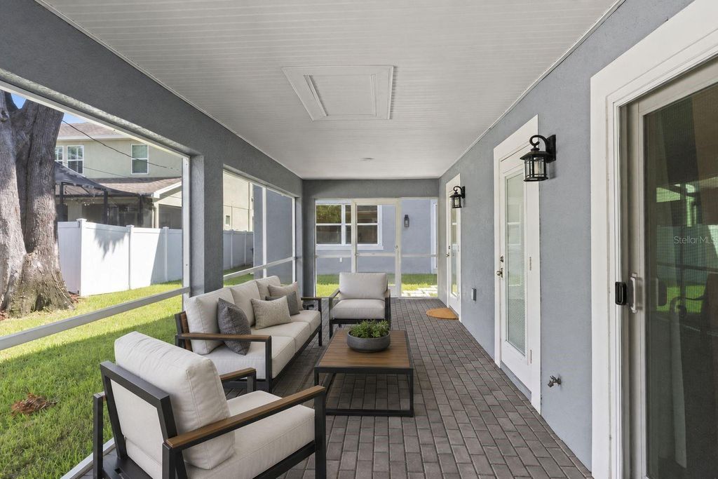 Image 57 of property listing at 3709 W DALE AVENUE, Tampa, FL 33609