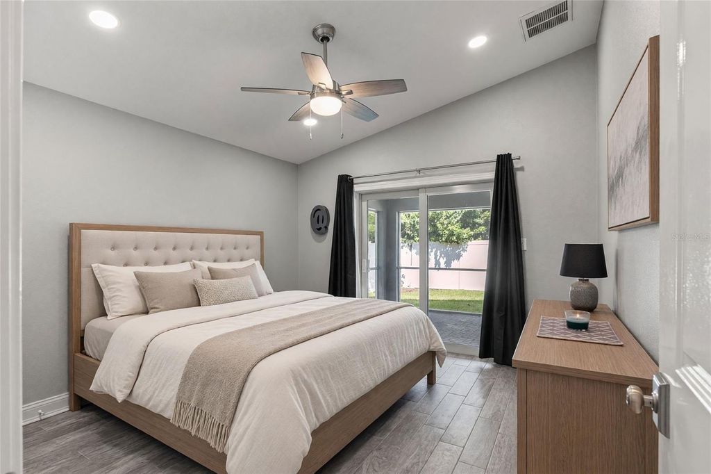 Image 60 of property listing at 3709 W DALE AVENUE, Tampa, FL 33609