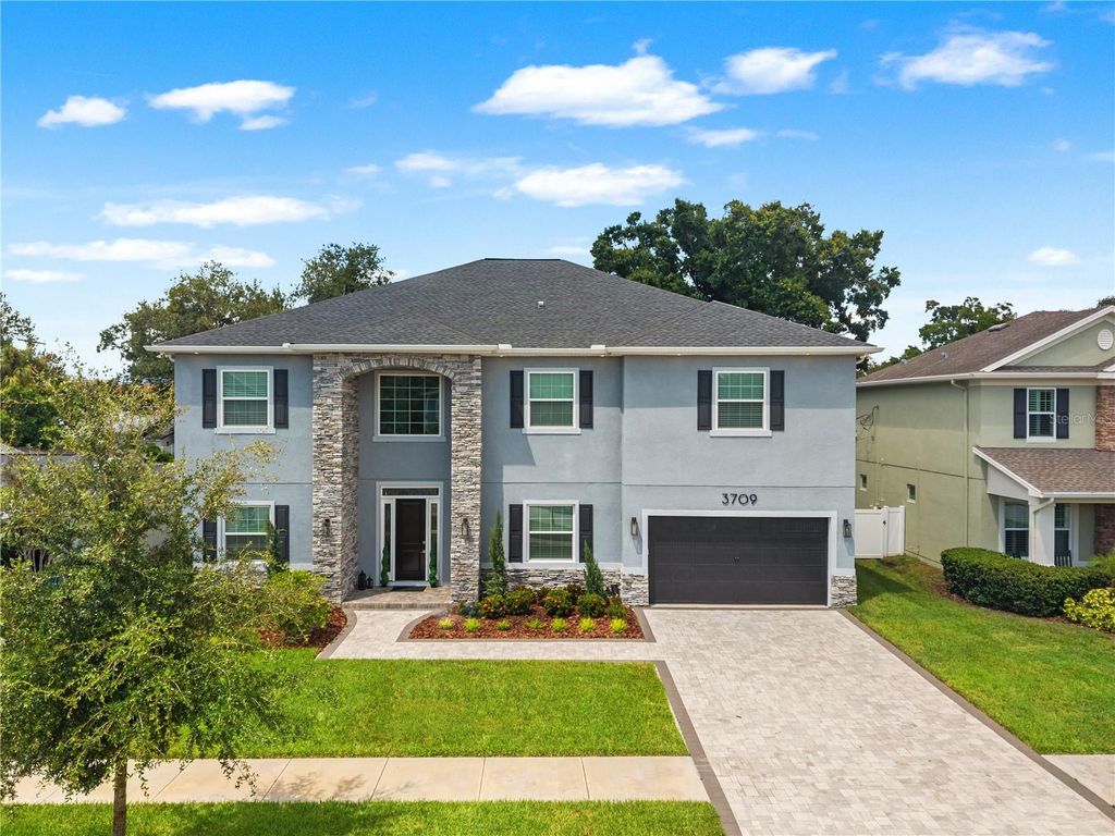Image 70 of property listing at 3709 W DALE AVENUE, Tampa, FL 33609