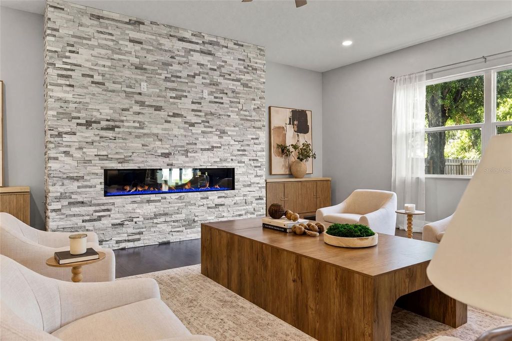 Image 9 of property listing at 3709 W DALE AVENUE, Tampa, FL 33609