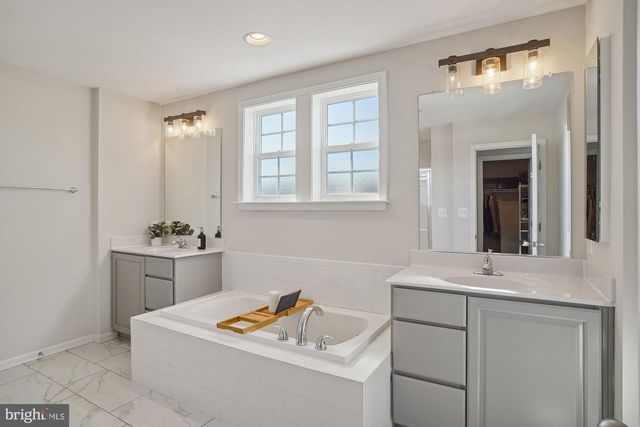 1318 MONOCACY CROSSING PKWY, Brunswick, MD 21716