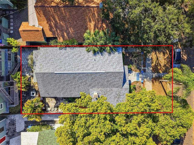 725 8TH STREET N, St Petersburg, FL 33701